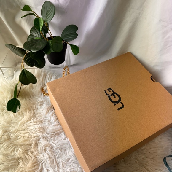 UGG classic double bow boot Dune with Box - Picture 9 of 9